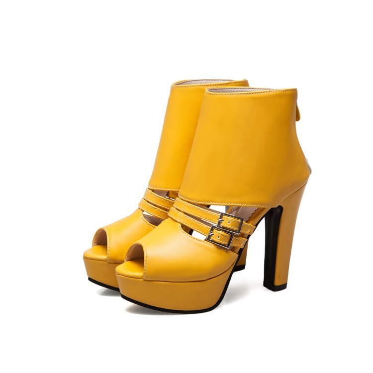 Roman Heeled