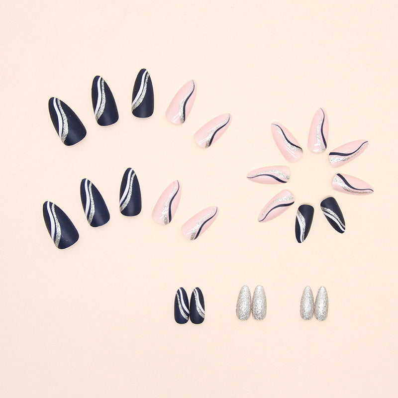 Fashion Striped Nails