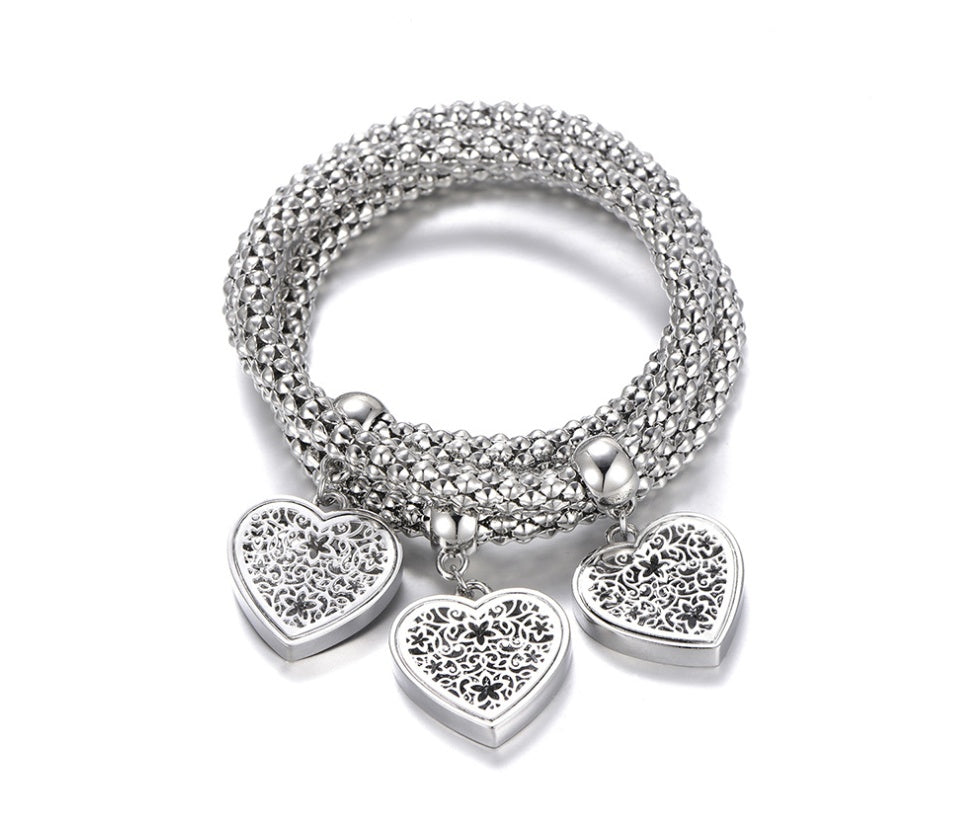 Diamond Love Pendant Bracelet