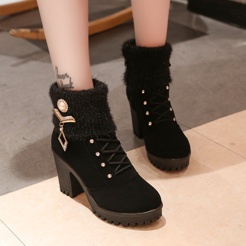 Round high-heel boots