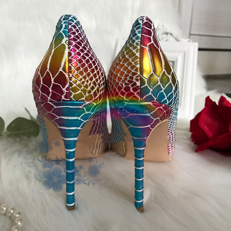 Gradient snake print