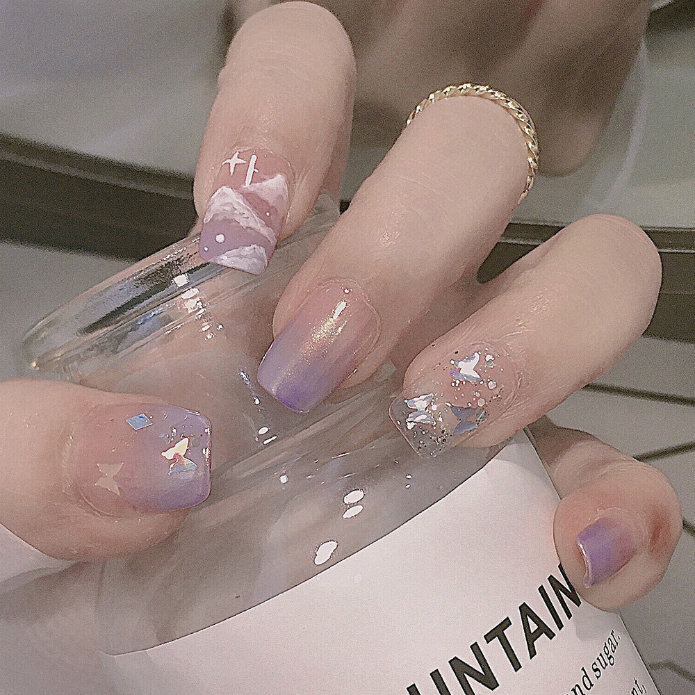 Graffiti Pattern Nails