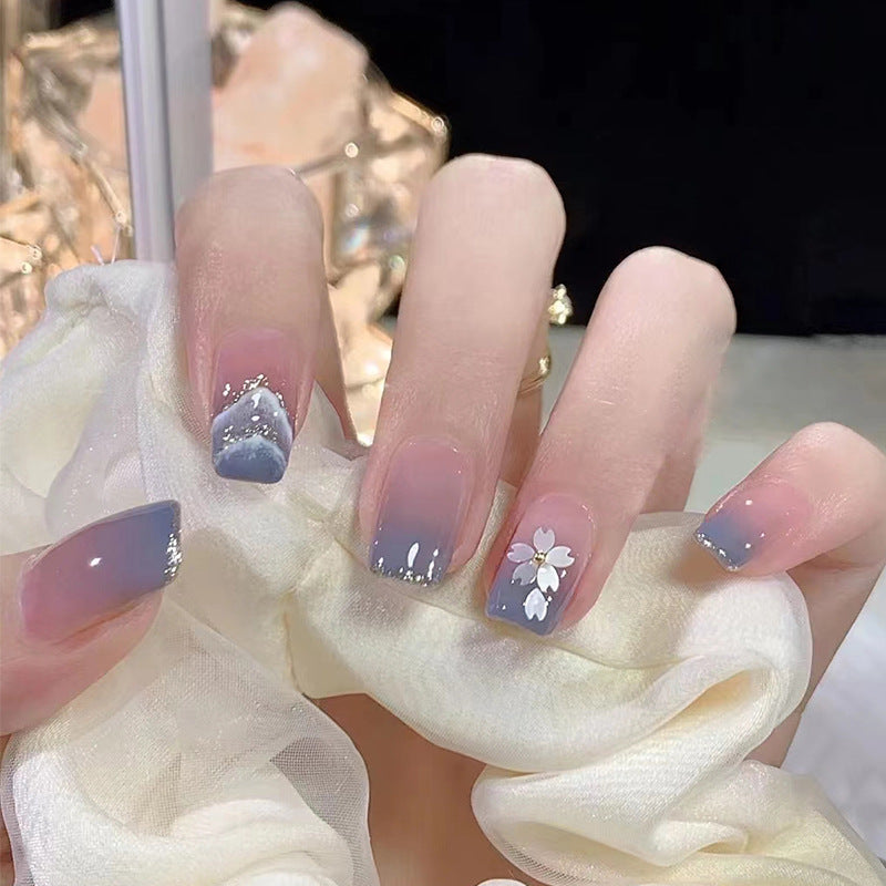 Graffiti Pattern Nails