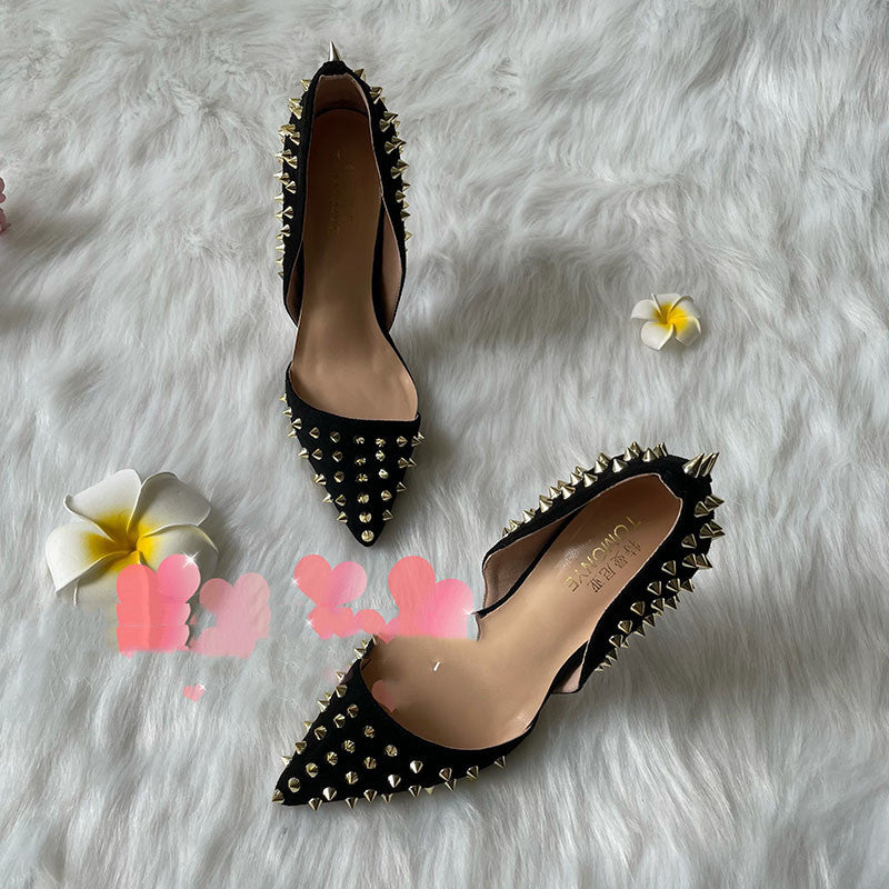 "Spikey" pumps