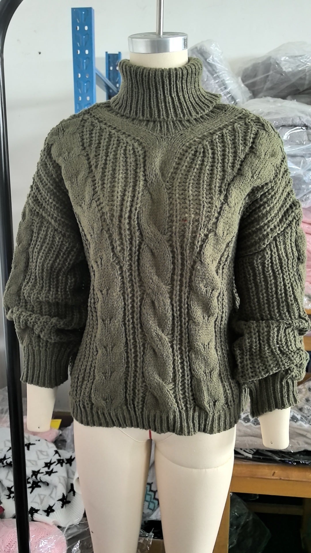 Solid Color Turtleneck Knitting