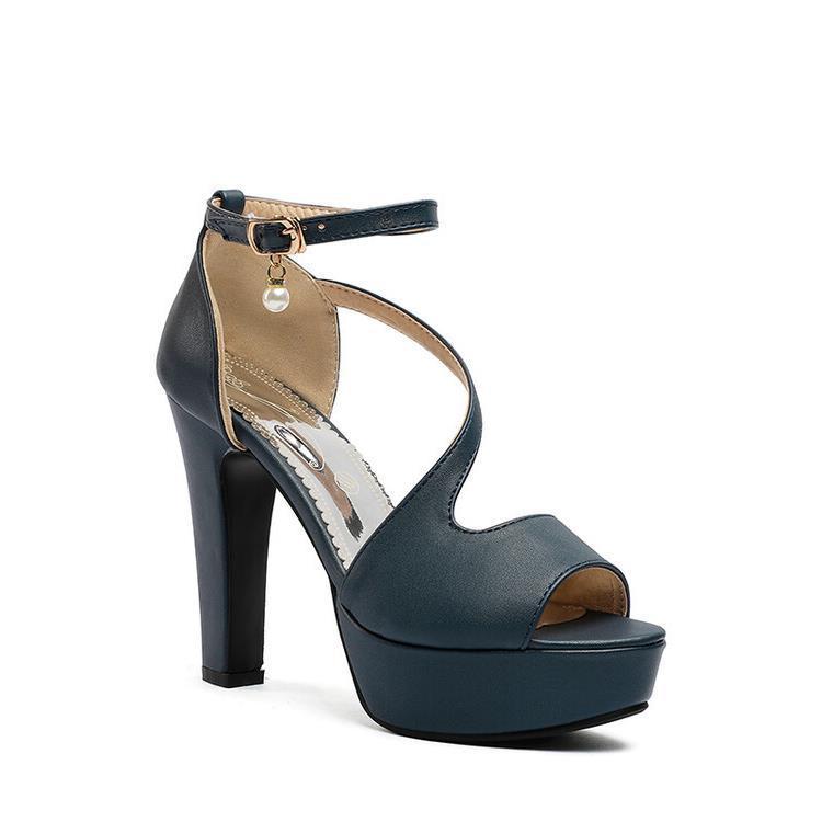 Roman Shoes