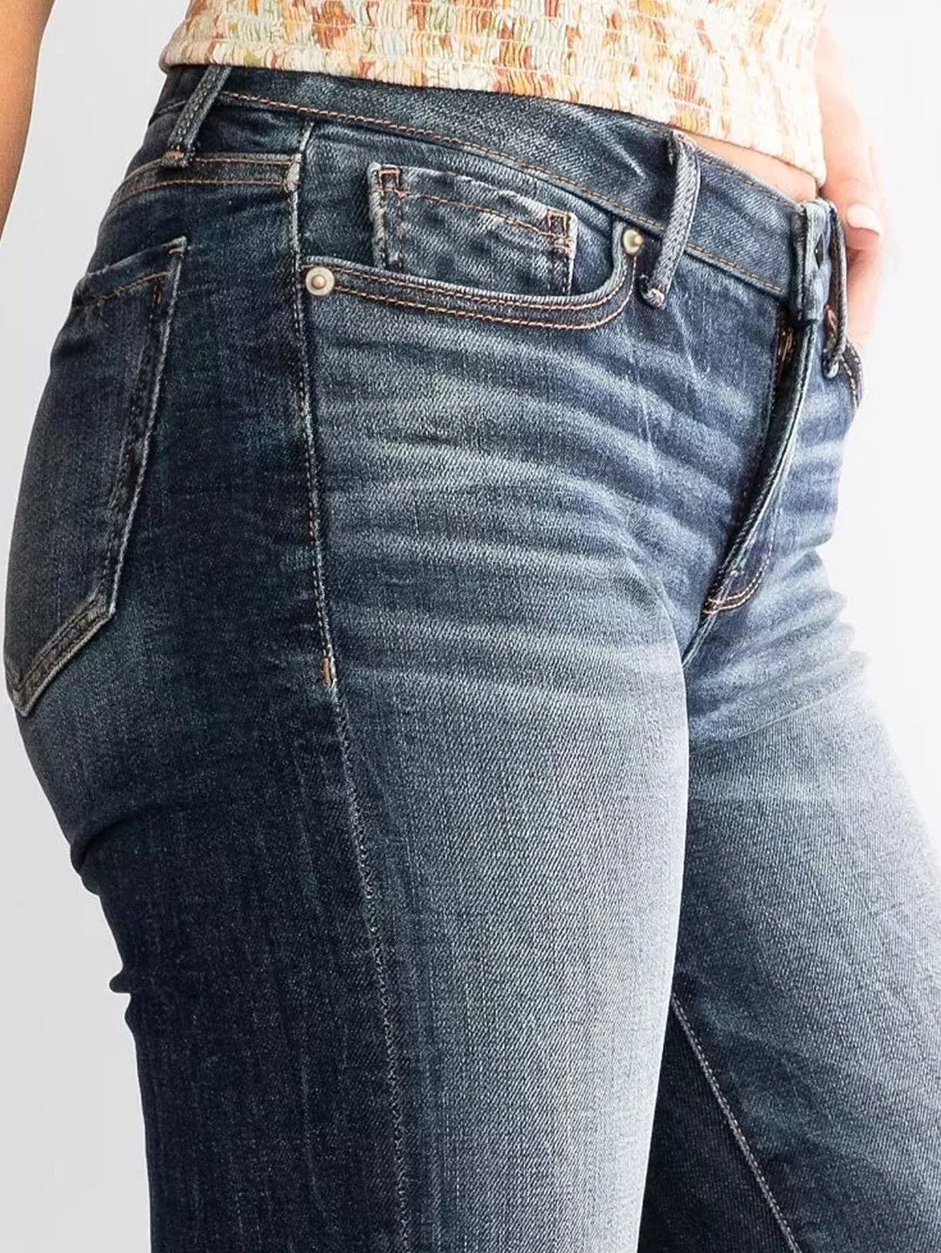 Mid Waist Slim Fit Stretch Flared Jeans