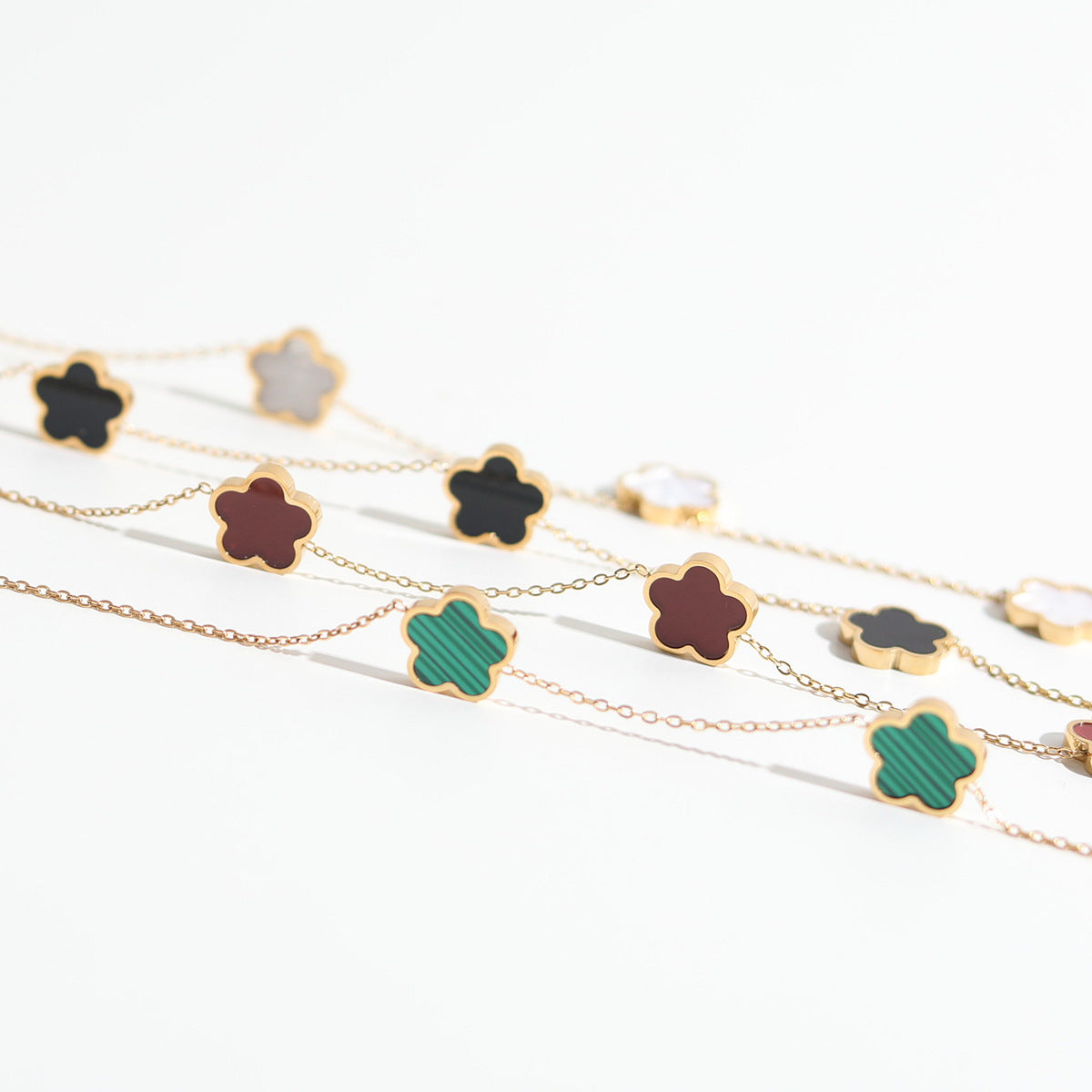 Five Flower Choker