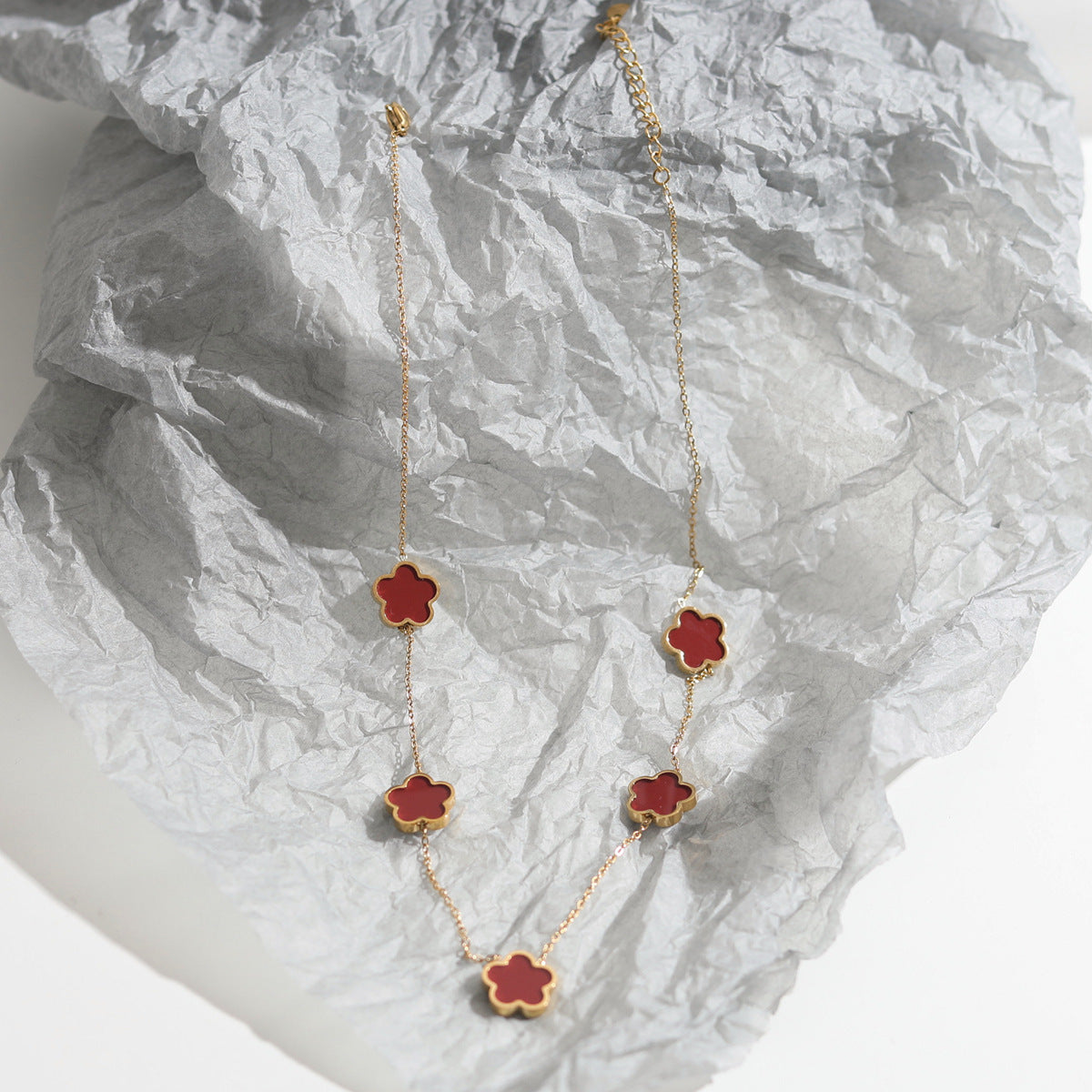 Five Flower Choker