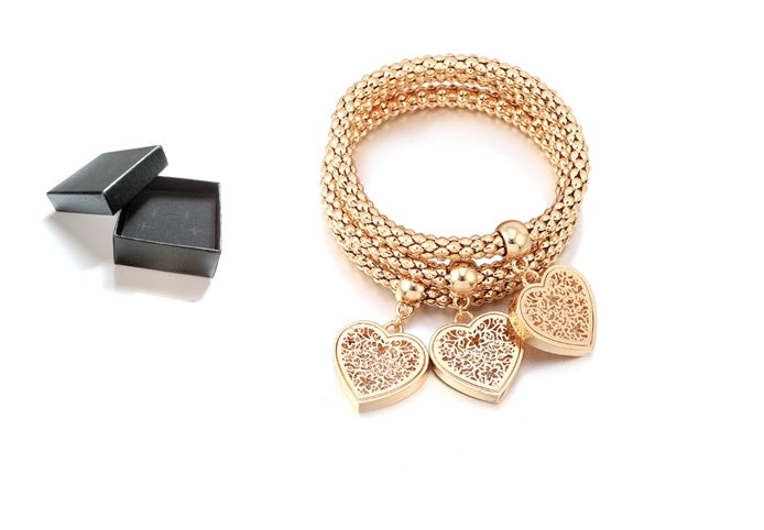 Diamond Love Pendant Bracelet