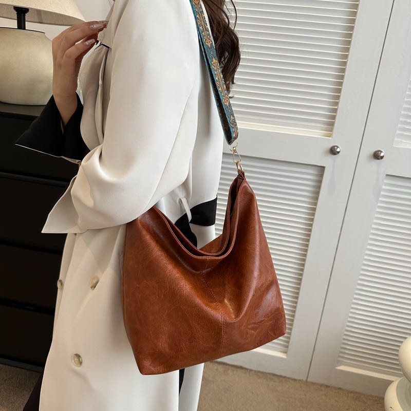 Retro Solid Color Shoulder Bag