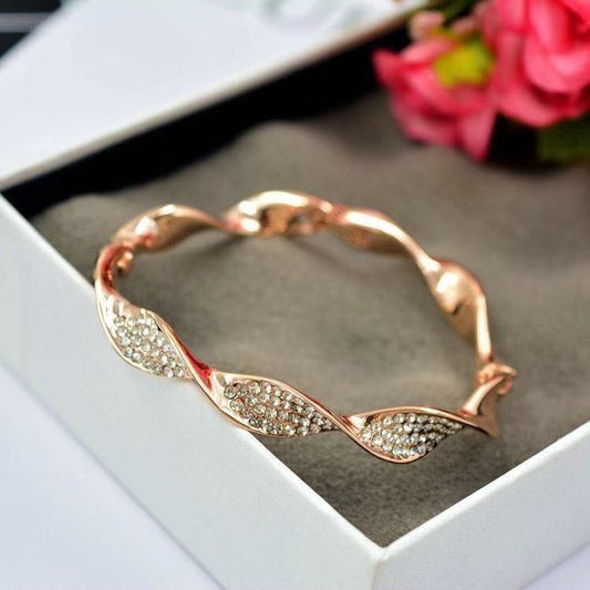 Alloy Spiral Bracelet