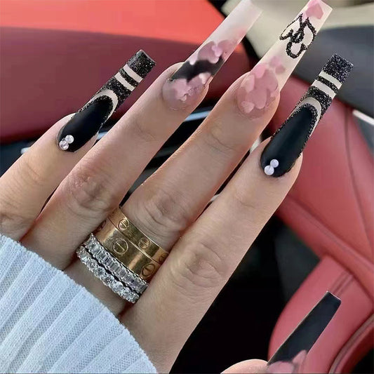 24 Manicure Nails