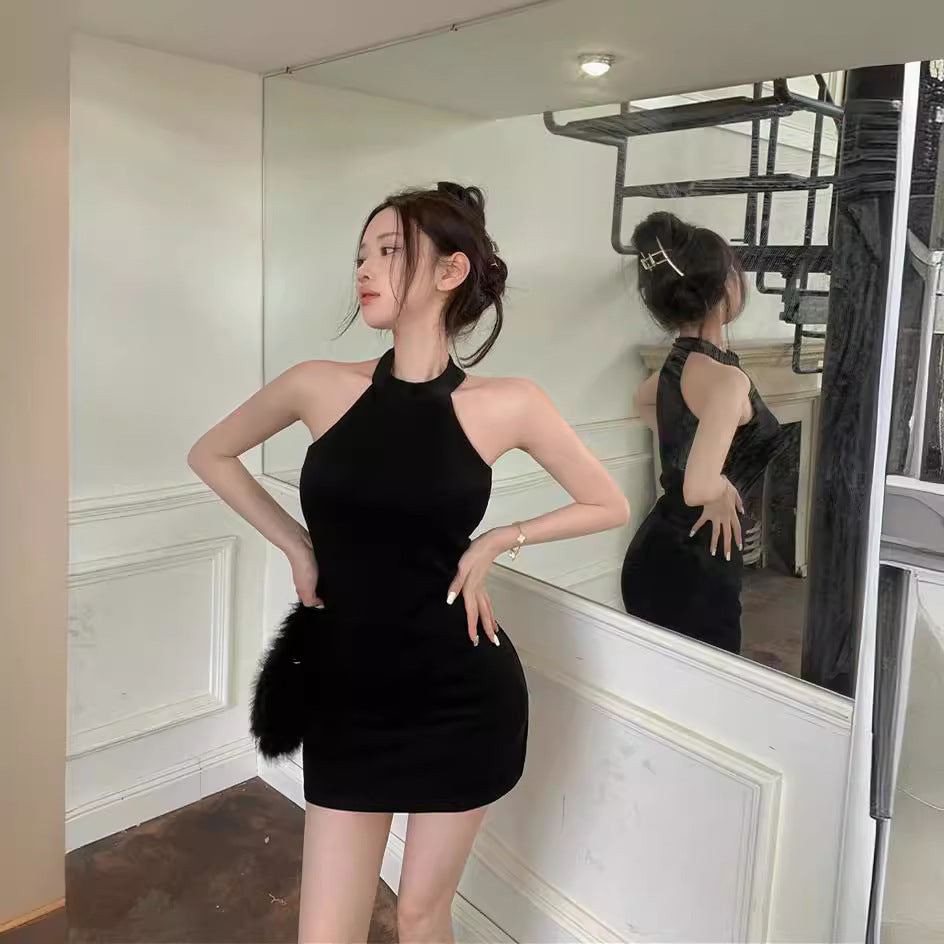 Waist-Slimming Halter Dress