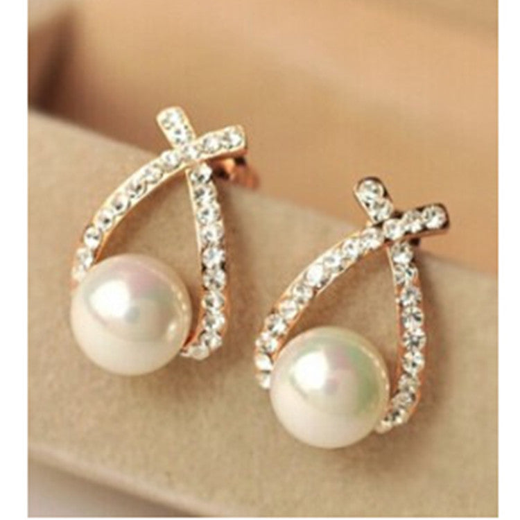 Cross pearl earrings