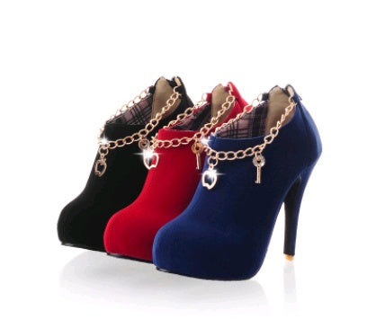 Elegant platform chain boots