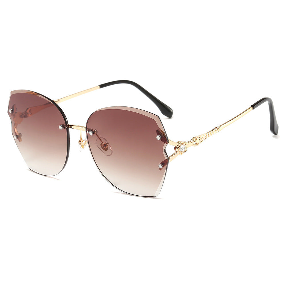 Frameless trimmed sunglasses