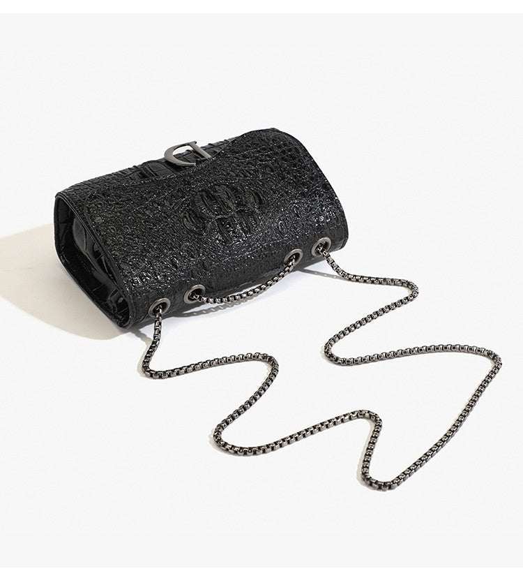 Trendy Crossbody Chain Small Square