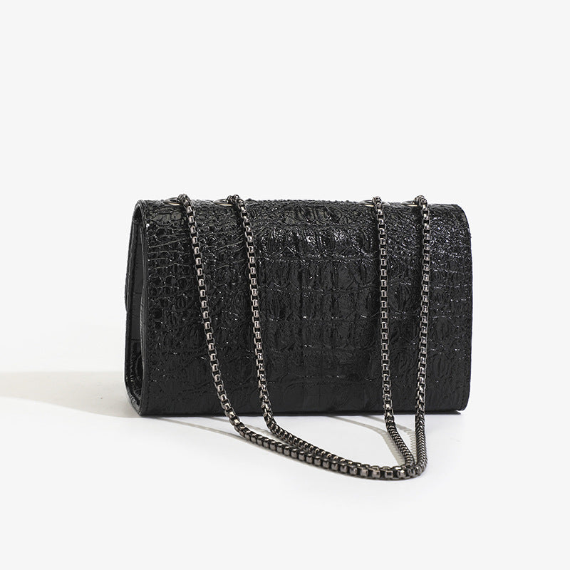 Trendy Crossbody Chain Small Square