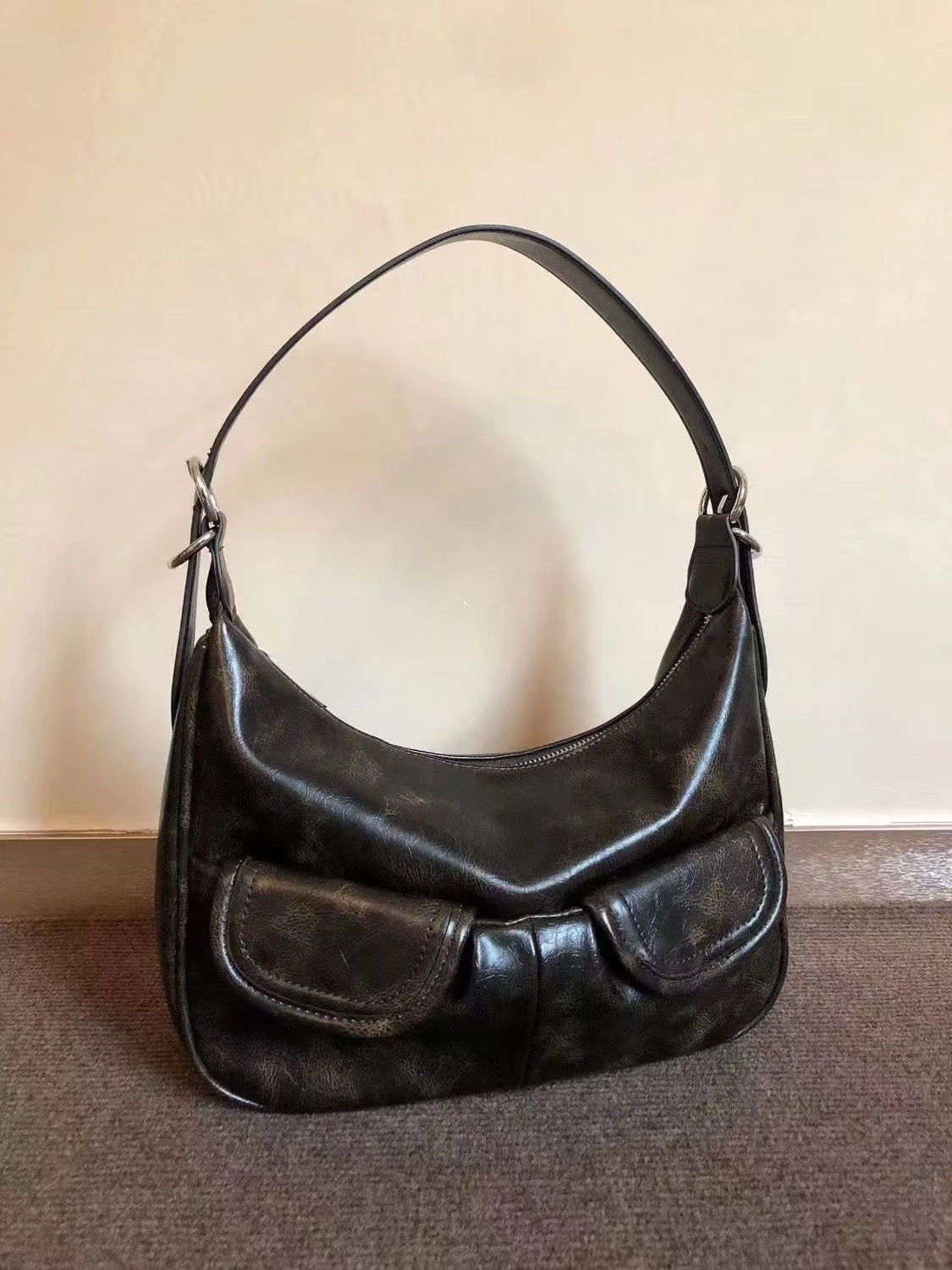 One-shoulder Maillard Distressed Bag