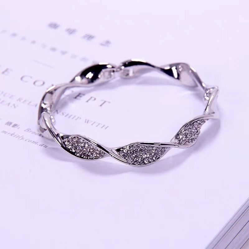 Alloy Spiral Bracelet