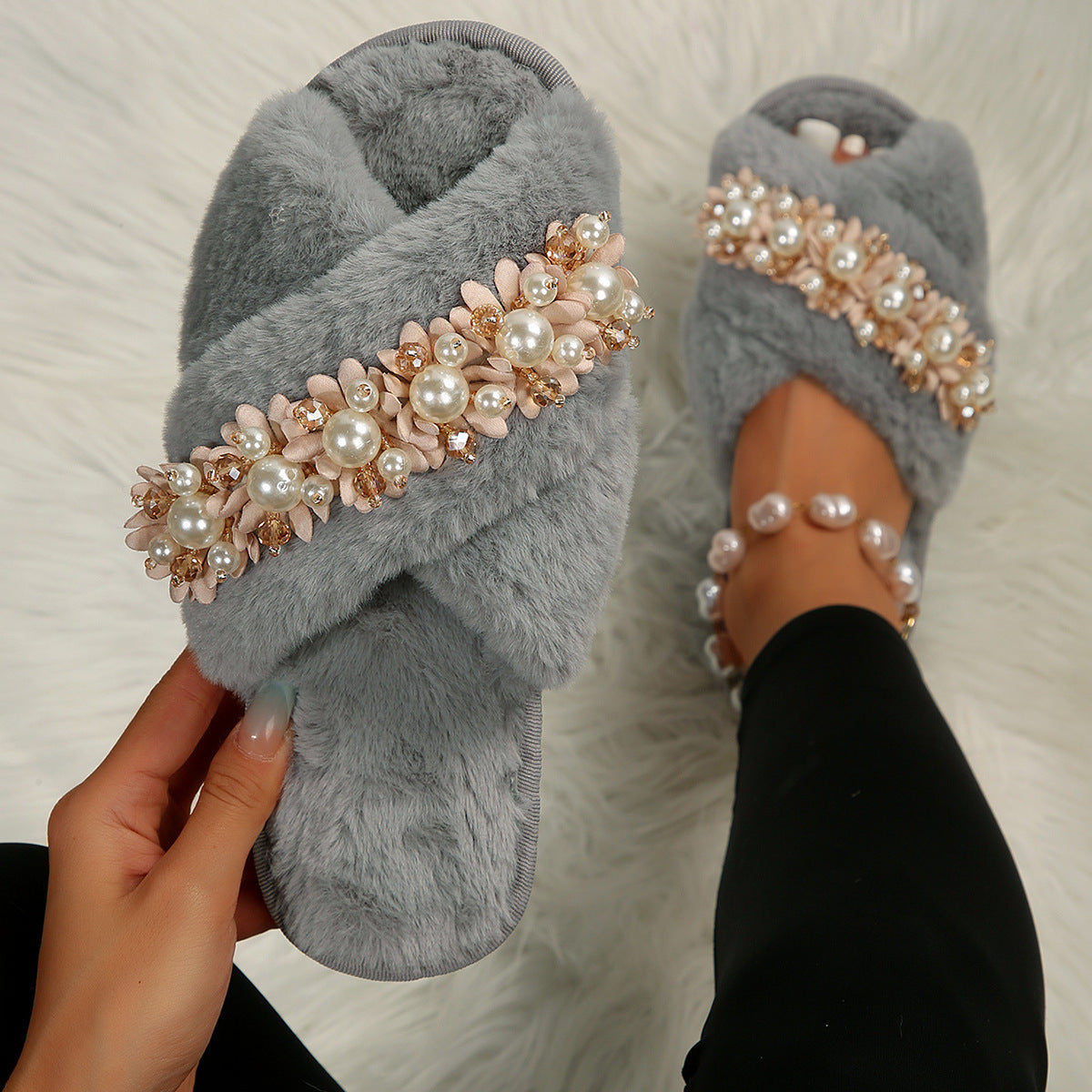 Pearl Style Slippers